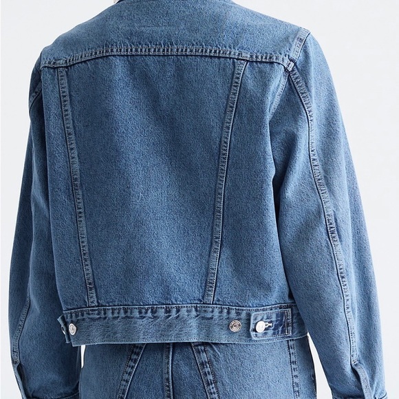 Color Blue Denim Trucker Jacket Size S - Picture 3 of 7